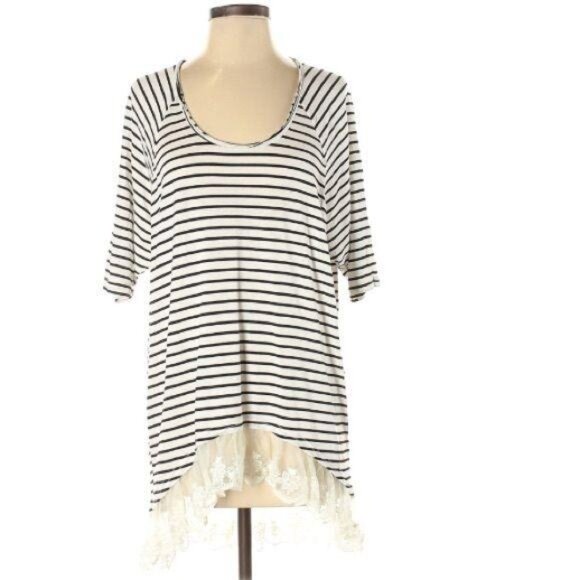 POL Briana High Low Top with Lace Hem Size Small  Scoop neckline Striped print S - Picture 2 of 5